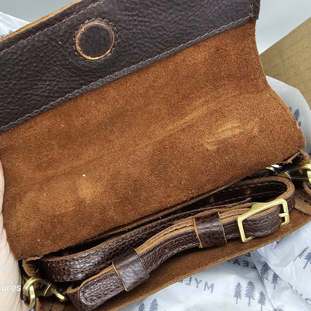 Portland Leather Women's Metro Mini Crossbody Bag - Picture 7 of 10